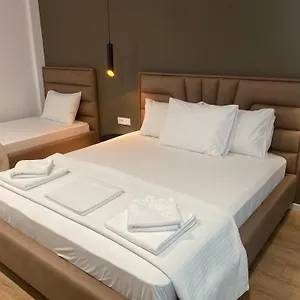  Hotel Augusto